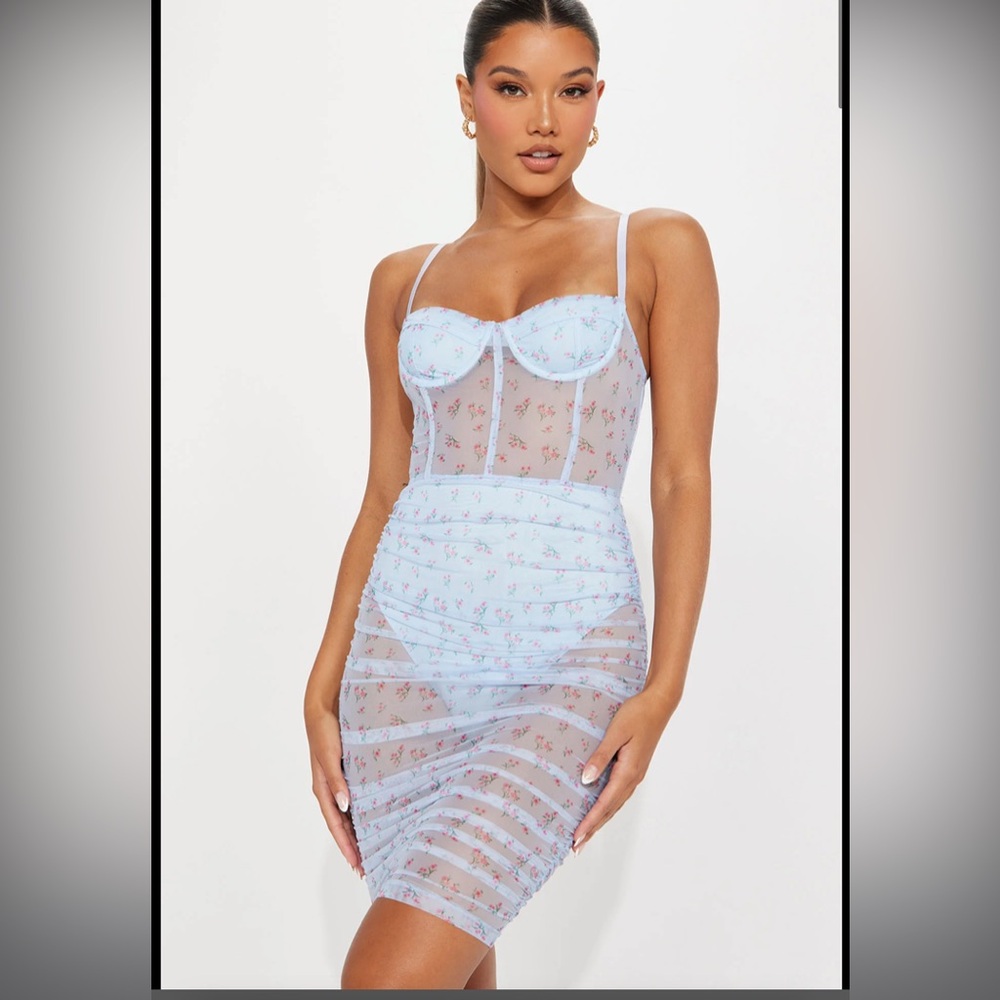 NWT fashion Nova dress 💗💙